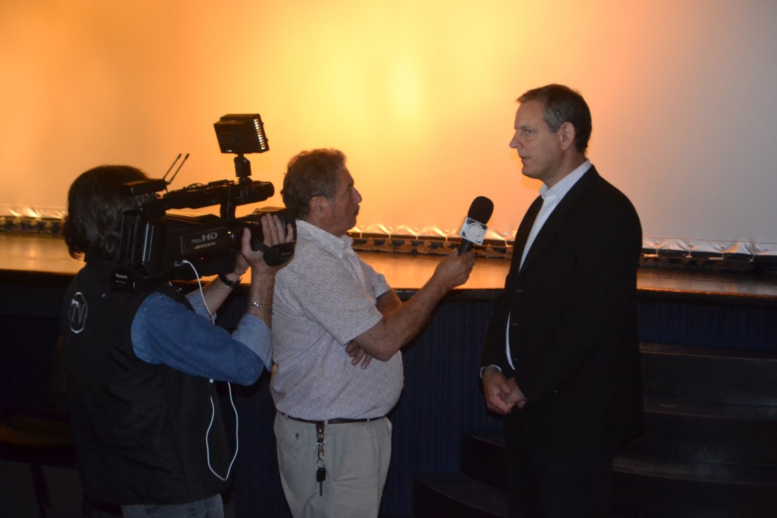 Calandrn entrevistando a Esteban Santoro