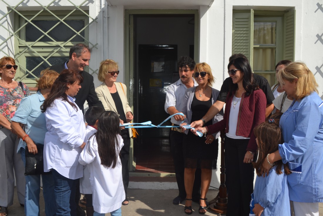 Reabri la escuela de To Domingo