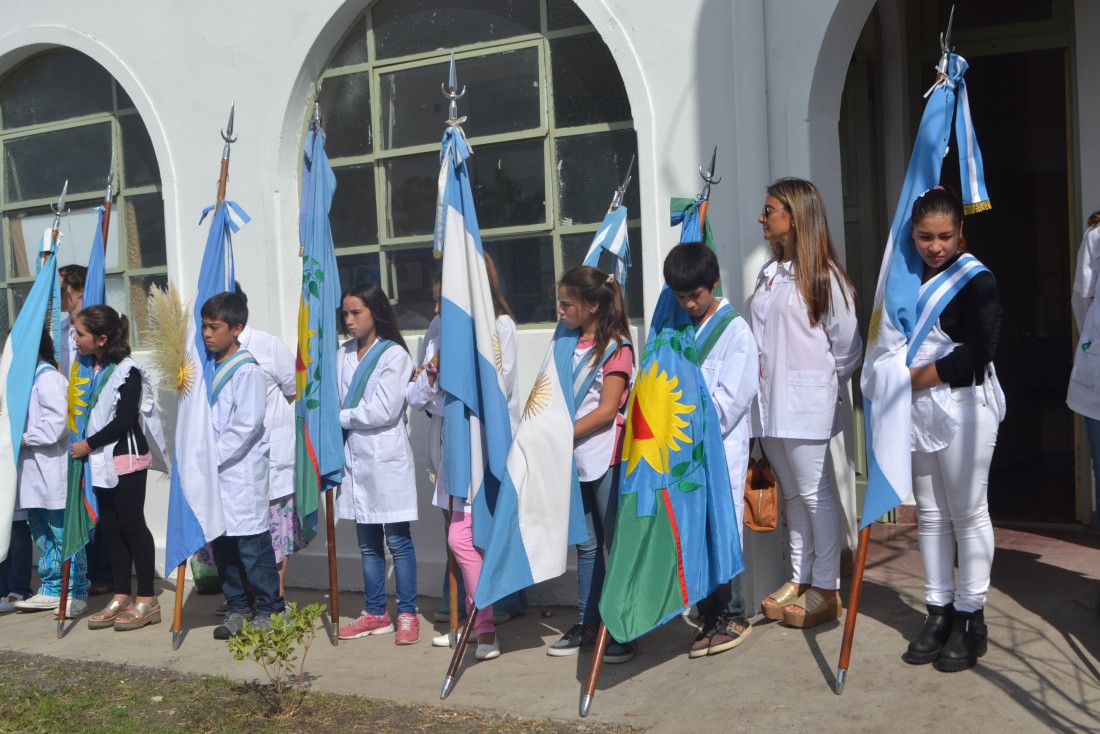 Reabri la escuela de To Domingo