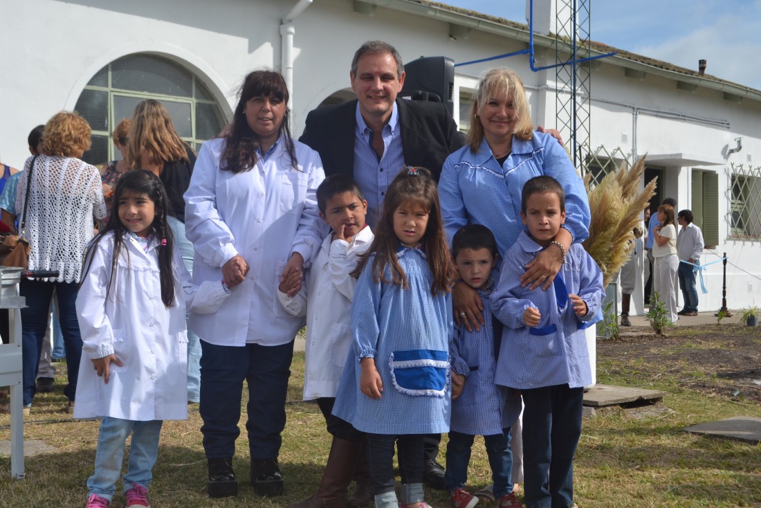 Reabri la escuela de To Domingo