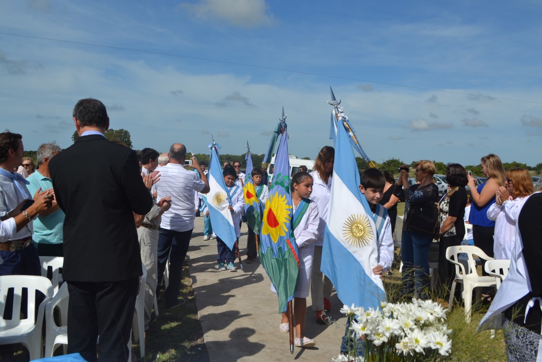 Reabri la escuela de To Domingo