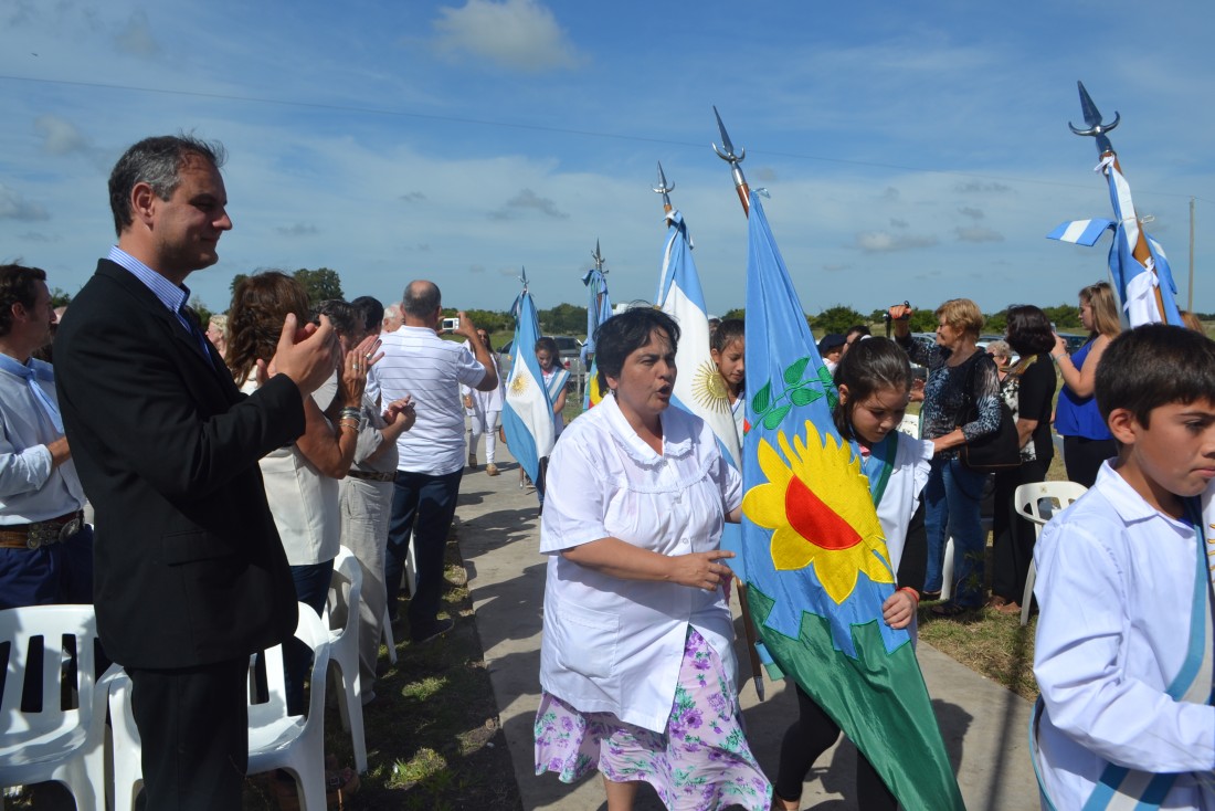 Reabri la escuela de To Domingo