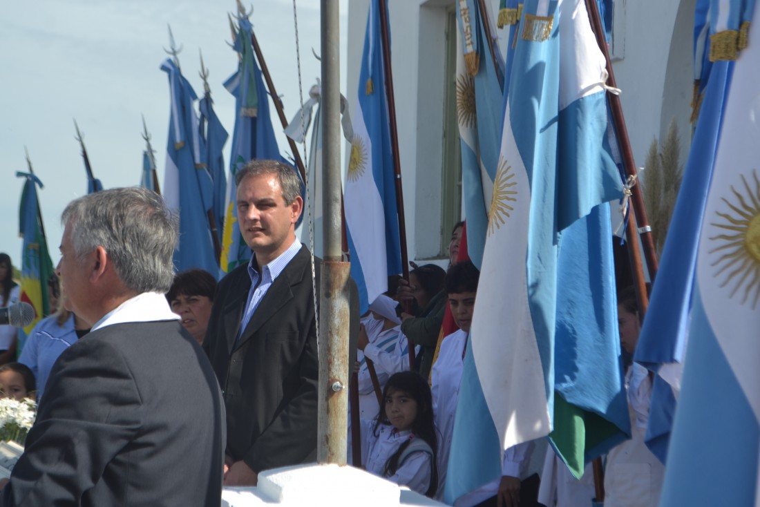 Reabri la escuela de To Domingo