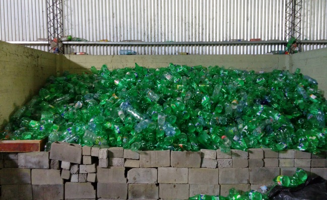 Empresa privada se suma al compromiso de Madariaga de reciclar