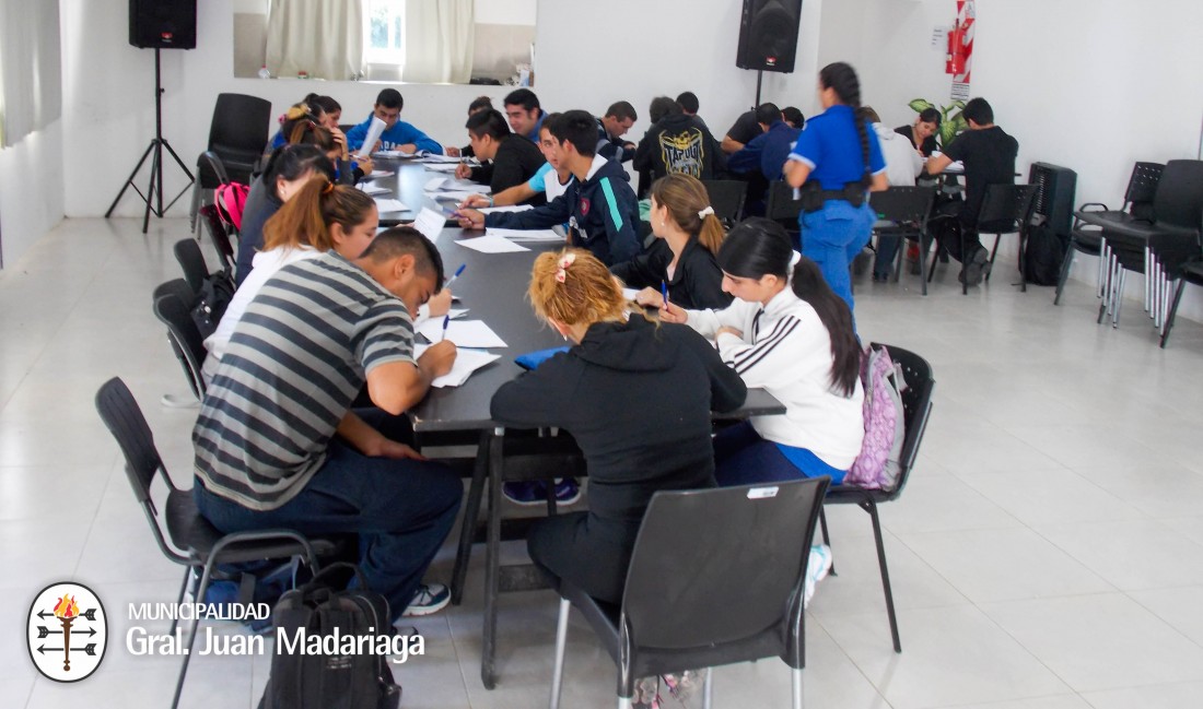 Más de 30 aspirantes a la Policía Local rindieron el examen de ingreso