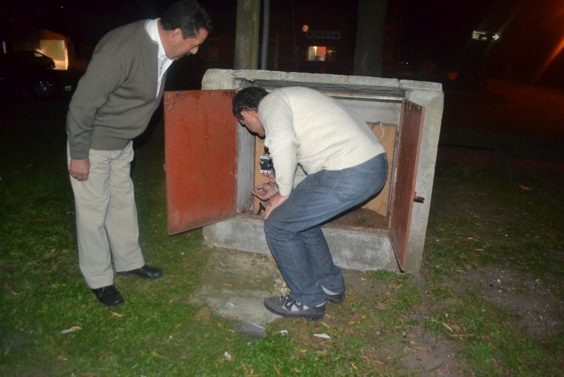 Qued inaugurado el nuevo sistema lumnico del Parque Anchorena