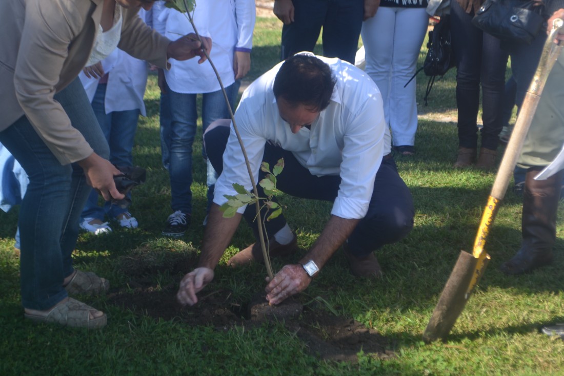 La Escuela Rural del Paraje Medalandcelebr su aniversario N 60