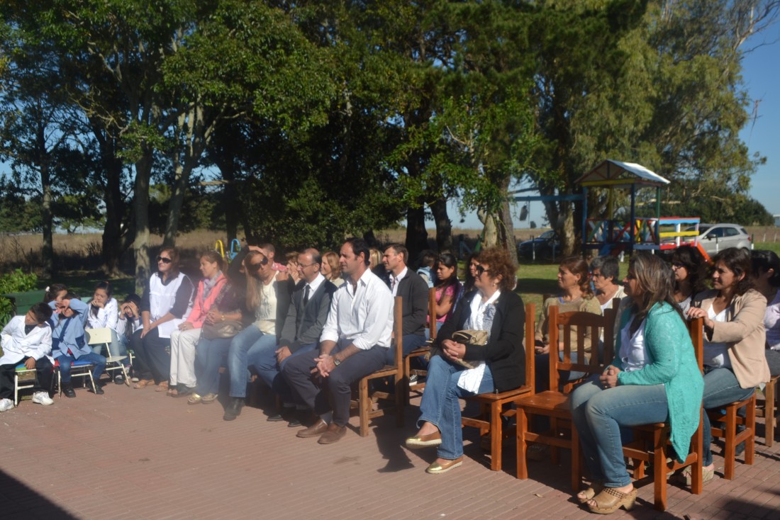 La Escuela Rural del Paraje Medalandcelebr su aniversario N 60