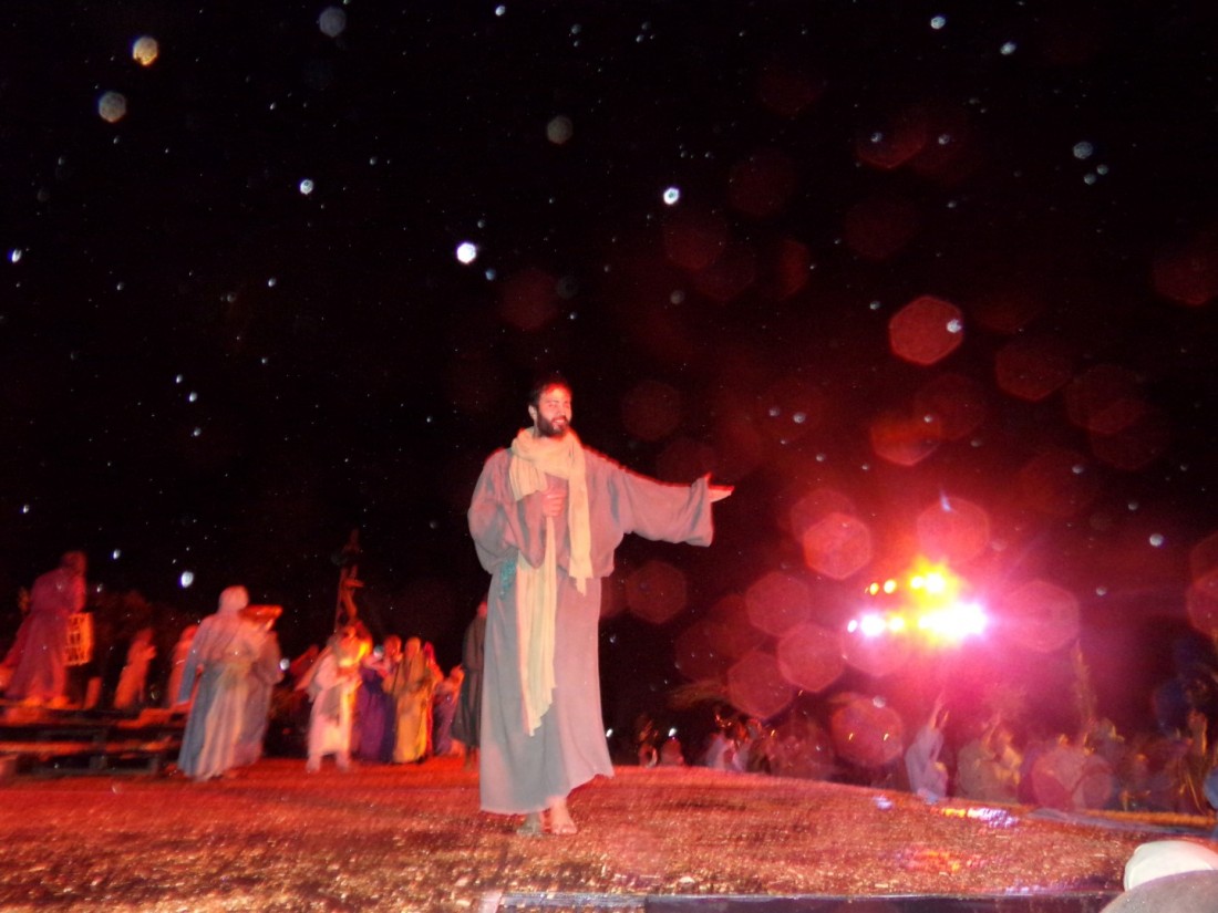 Bajo la lluvia se despidi La Pasin