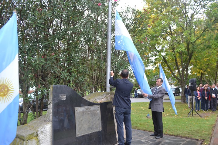 Homenaje a los hroes de Malvinas