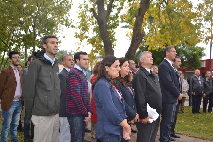 Homenaje a los hroes de Malvinas
