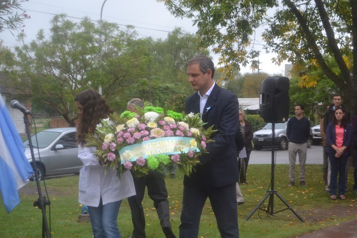 Homenaje a los hroes de Malvinas