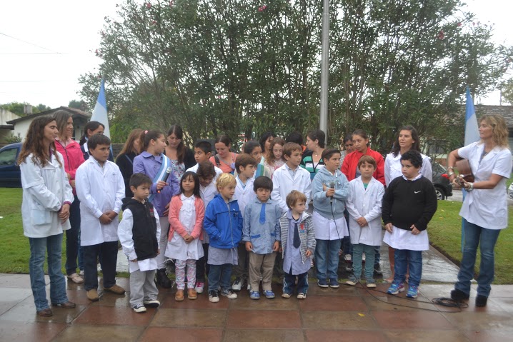 Homenaje a los hroes de Malvinas