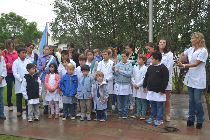 Homenaje a los hroes de Malvinas