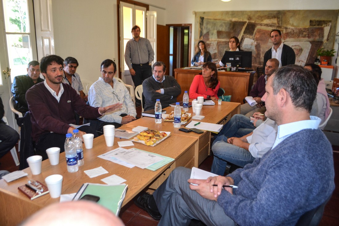 Intendentes estudian el armado de un consorcio para controlar la dispo