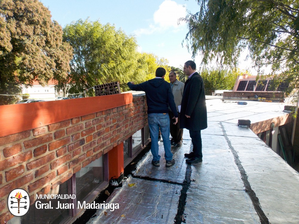 Iniciaron los trabajos para reparar filtraciones de agua en el Hogar d