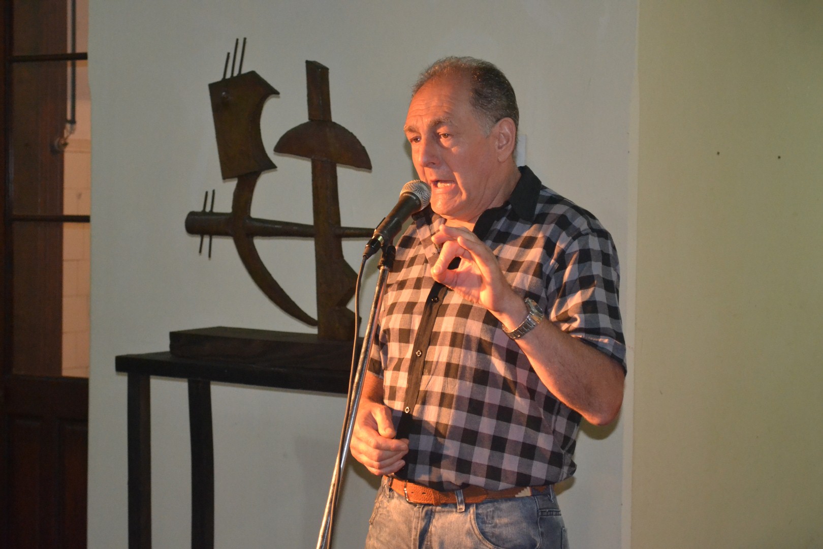 Cer�mica y recitado, primera noche en el museo