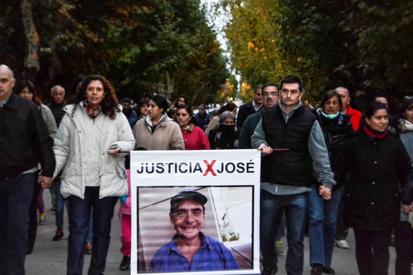 Justicia por Jos� Azpirolea