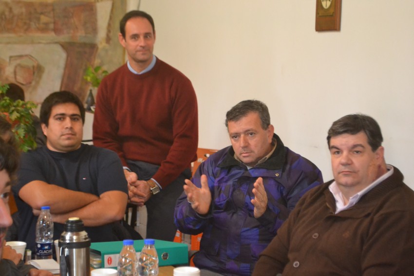 Santoro e intendentes de la regin buscaron soluciones al basural a ci