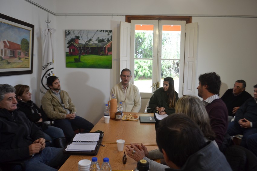 Santoro e intendentes de la regin buscaron soluciones al basural a ci