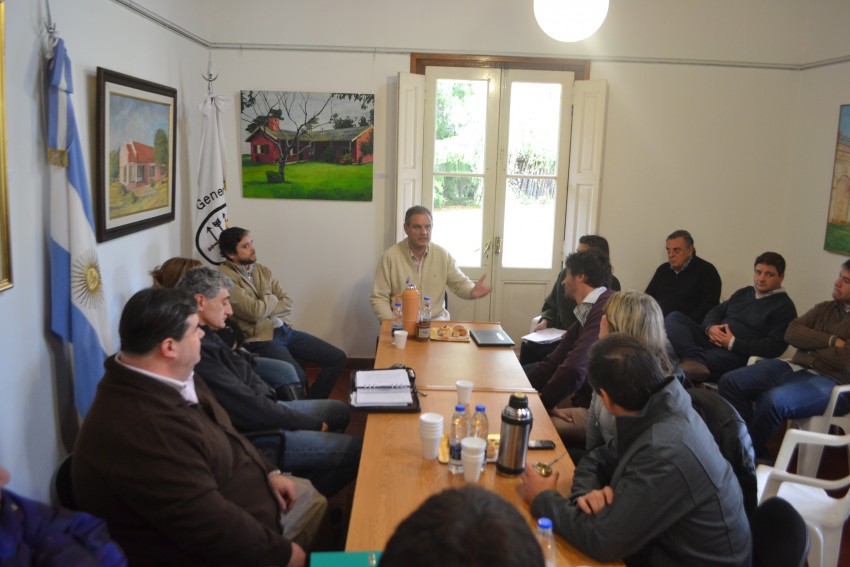 Santoro e intendentes de la regin buscaron soluciones al basural a ci