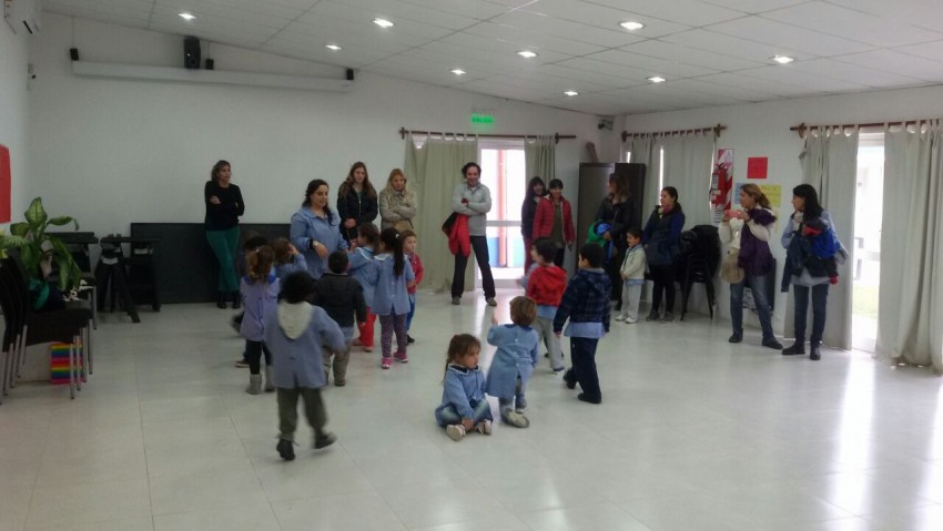 Alumnos del jard�n �Frutita de Tala� visitaron el Centro Integrador Co