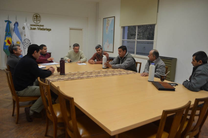 Reunión de CETRAM y plantas cerealeras en el municipio