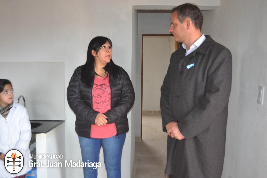 Entregaron 7 viviendas que hab�an quedado sin terminar de un plan de 3