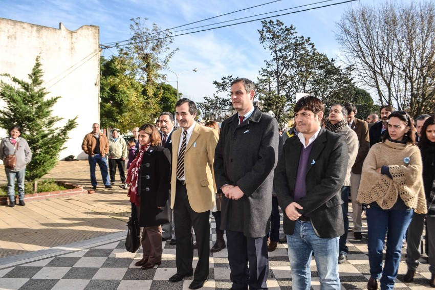 Masiva concurrencia al acto por el 25 de mayo