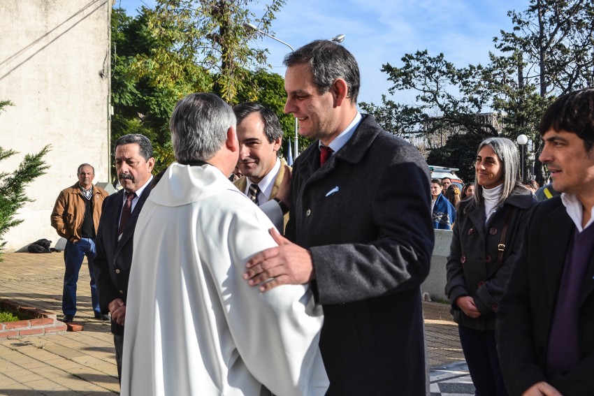 Masiva concurrencia al acto por el 25 de mayo