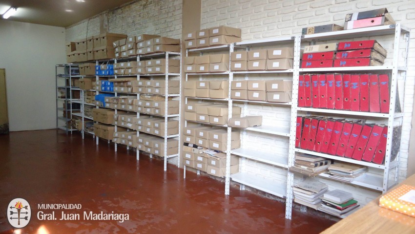 Realizaron tareas de limpieza y re-ordenamiento en el Archivo Histric