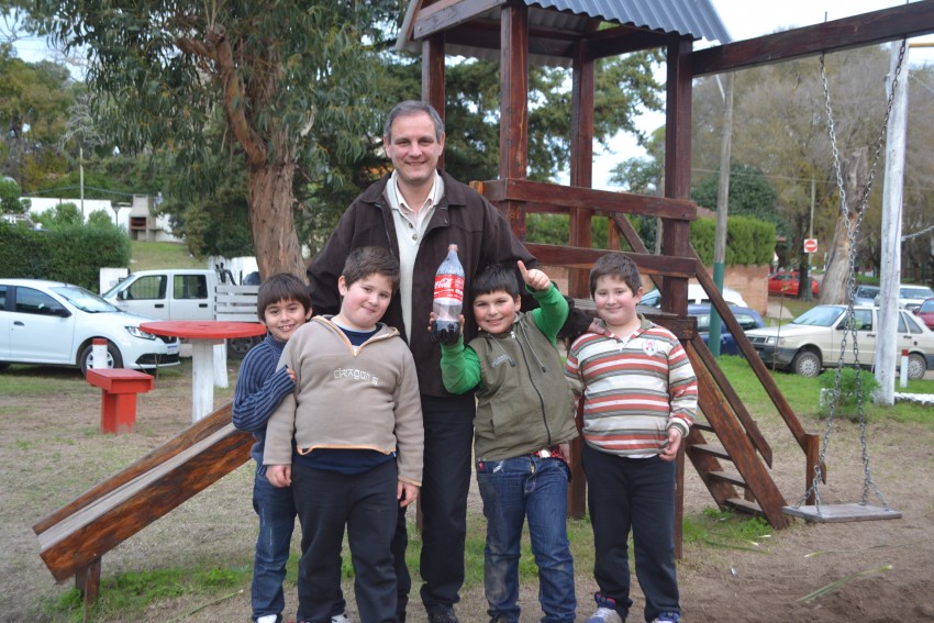 Santoro particip de un almuerzo organizado por madariaguenses en Vill