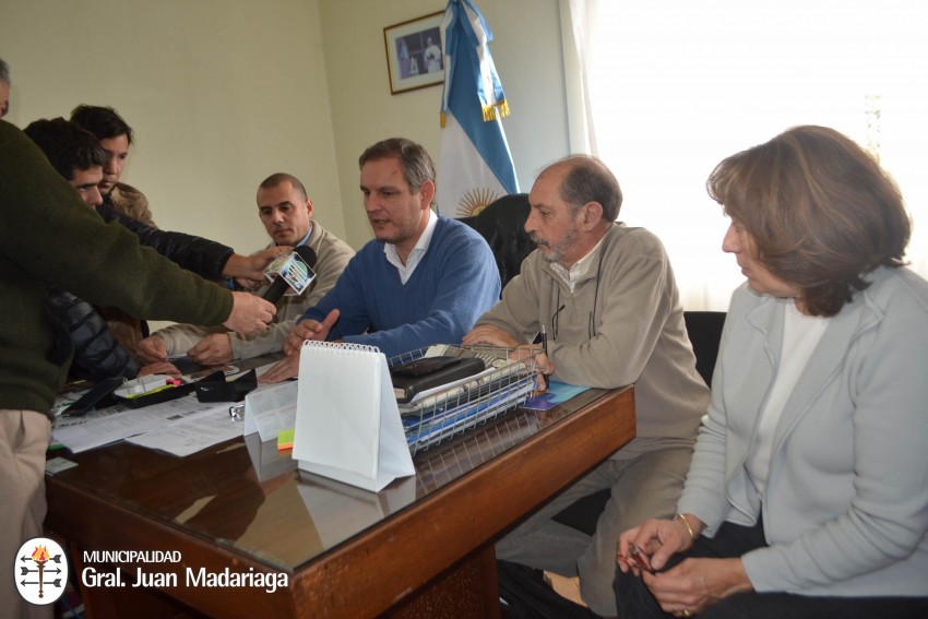 En conferencia de prensa se evacuaron dudas sobre la gripe A tras la m