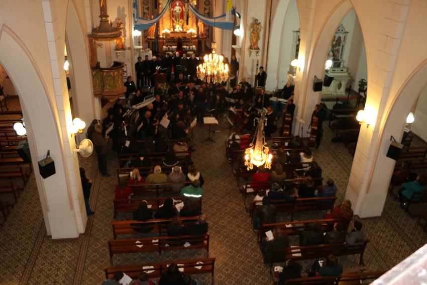 Boxeo, orquesta, coro y teatro en la variada cartelera del fin de sema