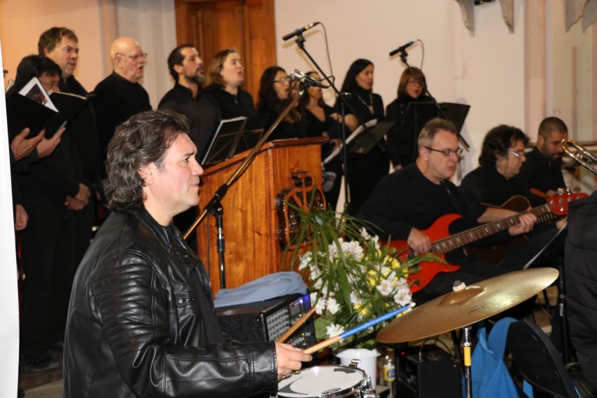 Boxeo, orquesta, coro y teatro en la variada cartelera del fin de sema