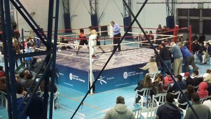 Boxeo, orquesta, coro y teatro en la variada cartelera del fin de sema