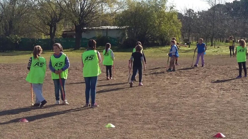 Encuentro femenino de hockey en Pinamar