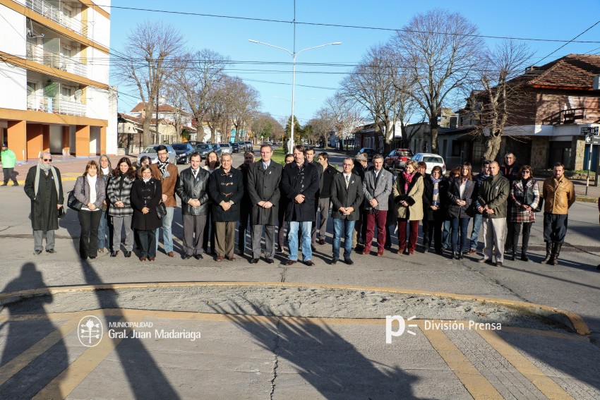 Alumnos prometieron lealtad a la bandera