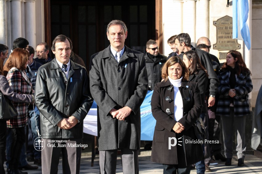 Alumnos prometieron lealtad a la bandera