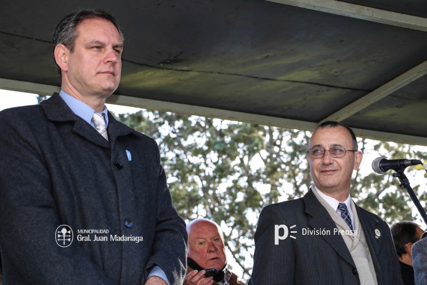 Alumnos prometieron lealtad a la bandera