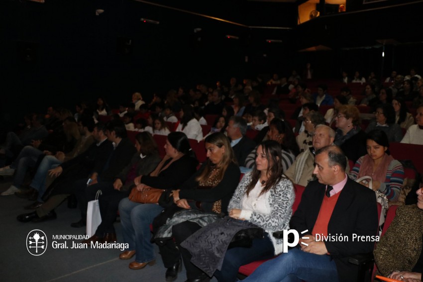 La Escuela N 30 celebr sus 50 aos junto a la comunidad