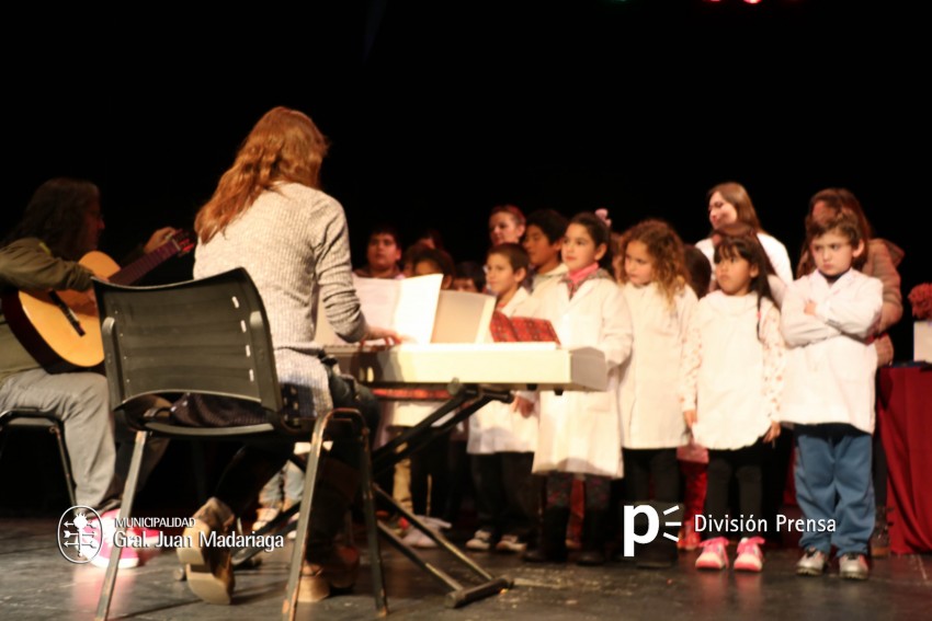 La Escuela N 30 celebr sus 50 aos junto a la comunidad