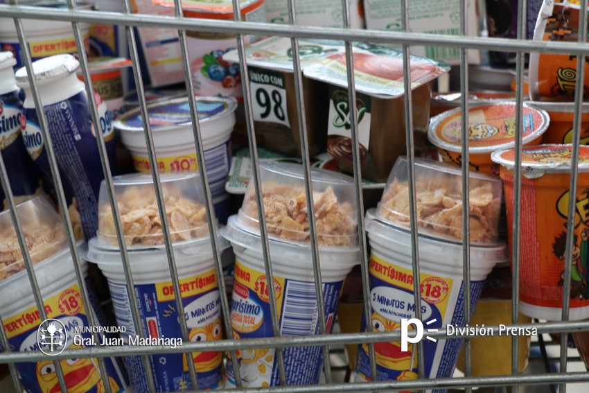 Gran secuestro preventivo de mercader�a de un supermercado por falta d