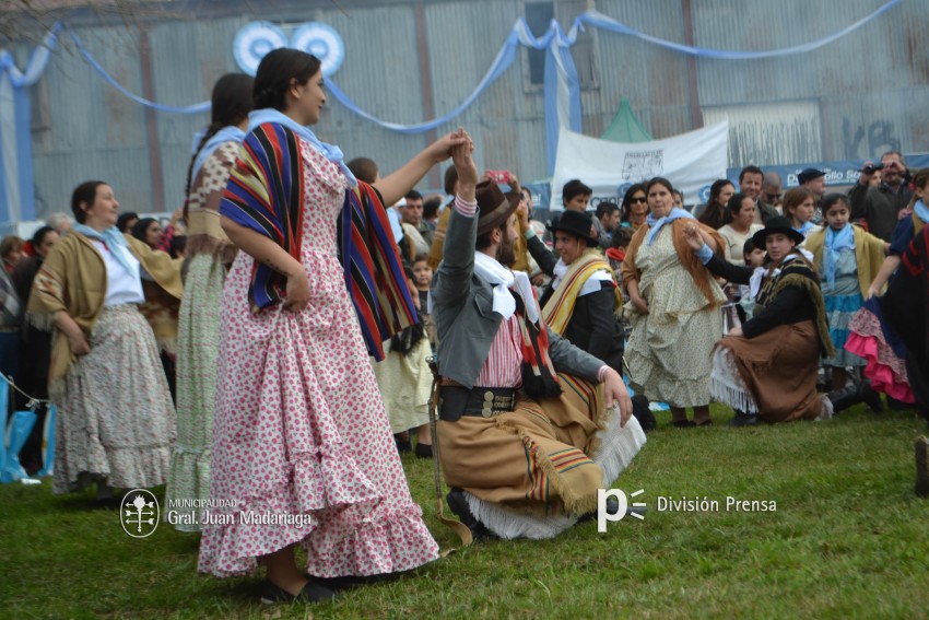Los festejos del Bicentenario convocaron a miles de vecinos