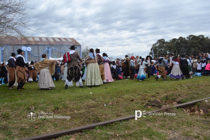 Los festejos del Bicentenario convocaron a miles de vecinos