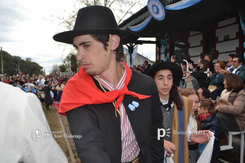 Los festejos del Bicentenario convocaron a miles de vecinos