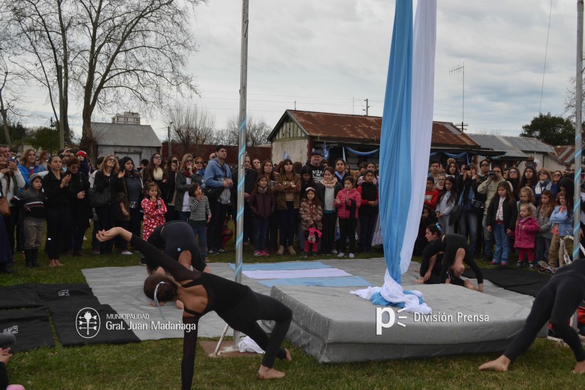 Los festejos del Bicentenario convocaron a miles de vecinos