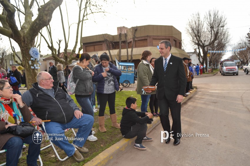 Los festejos del Bicentenario convocaron a miles de vecinos