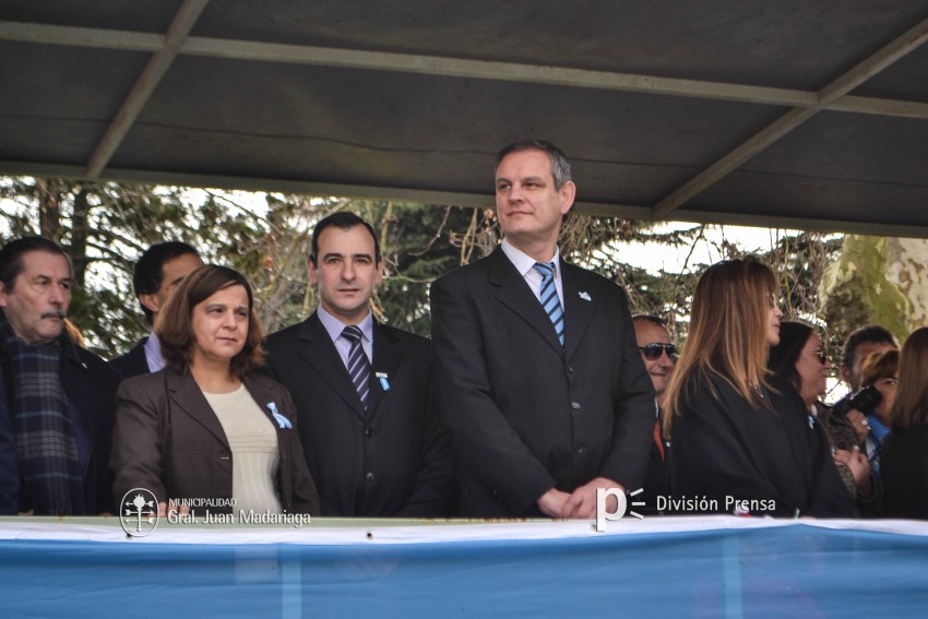 Los festejos del Bicentenario convocaron a miles de vecinos