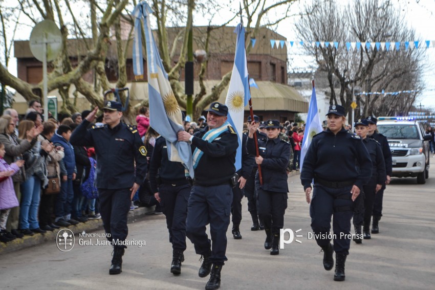 Los festejos del Bicentenario convocaron a miles de vecinos